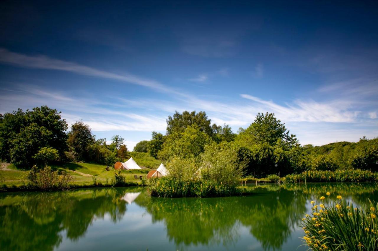 Lloyds Meadow Glamping Hotel Chester Exterior photo